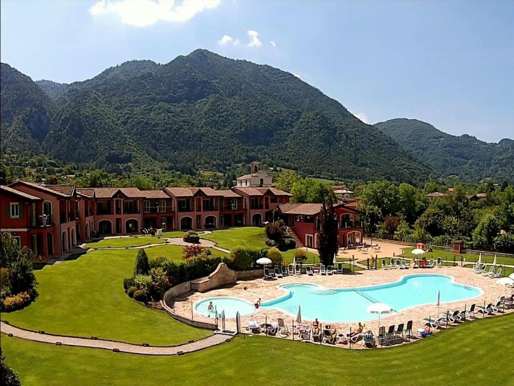 Spacious Apartment In Idro With Shared Pool Crone Exterior foto